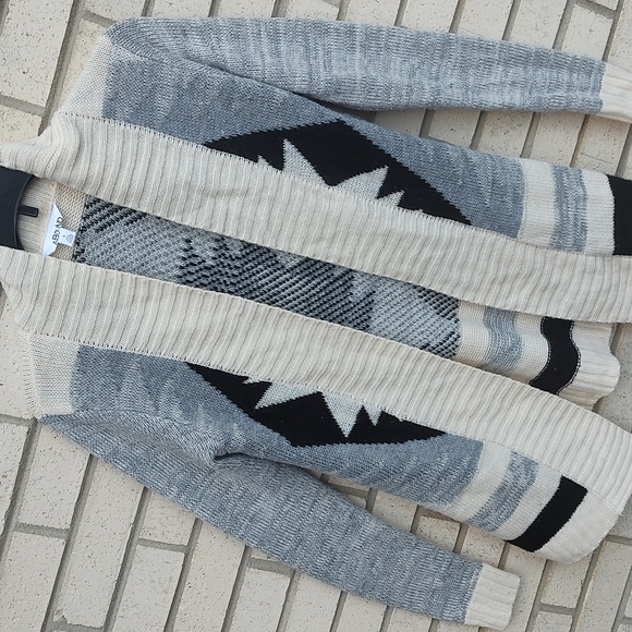 Sweater Jacket 🧥 - Picture 6 of 10